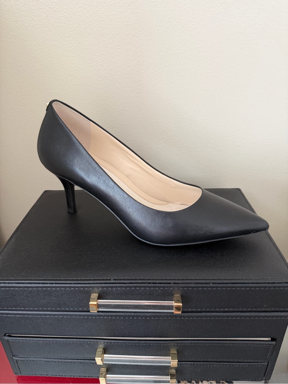 Cole Haan Go-To Park Pointed Toe Leather Pumps Black Kitten Heel Size 9.5 B